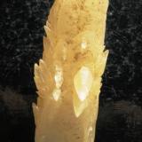 Calcita. ???. Vizcaya.
Tamaño 15x4 cm. (Autor: Jose Luis Otero)