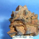 siderita mina la hoya Guejar sierra Granada  pieza de 8x6cm aristas de los cristales de 25mm.jpg (Autor: Nieves)