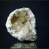 GEODA DE CALCITA-ANALCIMA - Rambla de los Lobos - Alamedilla - Granada - 5.5cm x 4.5cm (Autor: Mijeño)