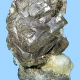 Wulfenita, fluorita, mimetita?
Mina "Teresita", en el área mineralizada de Montcada i Reixac/Sant Fost de Campsentelles, Vallès Occidental/Vallès Oriental, Cataluña (Autor: Carles Millan)