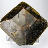 Vesubiana o vesuvianita
Yacimiento de hierro de Fushan, Xingtai, Xingtai, Hebei, China
87 mm x 85 mm x 29 mm (Autor: Carles Millan)