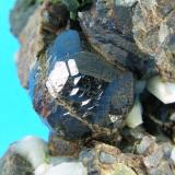 Granate + Cuarzo + Epidota + Magnetita
Minas de Cala - Cala - Huelva - Andalucía - España
Detalle del cristal  de 2.5 cm (Autor: Diego Navarro)