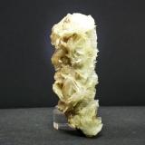 Barita - Mina Beltraneja - Complejo minero El Cortijuelo - Bacares - Almería
Pieza de11 x 4 cm. cristal mayor 1,5 cm. (Autor: El Coleccionista)
