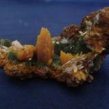 wulfenite, mimetite.
from: Mapimi Durango Mexico
size :7 cm (Author: javmex2)