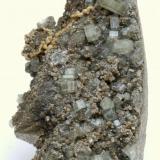 Fluorapatito y Siderita - Minas da Panasqueira - Nivel 2 - Barroca Grande - Covilha - Castelo Branco - Portugal - 13,3 x 7,8 x 3,4 (Autor: Martí Rafel)