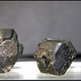 Granate - Cehegín - Murcia - 2x2cm y 2cm x 3cm (Autor: Mijeño)