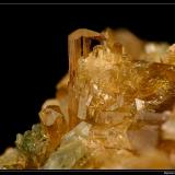 Epidote with diopside
Bellecombe, Val d’Aosta, Italy
fov: 5 mm (Author: ploum)