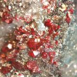 Cinabrio
mina Entredicho, Almadenejos, Ciudad Real, Castilla-La Mancha, España.
cristales 2 mm (Autor: Nieves)