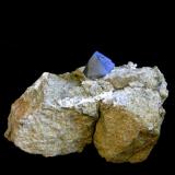 Cuarzo<br />Concesión Acedo (Cantera Juanona), Juanona, Antequera, Comarca de Antequera, Málaga, Andalucía, España<br />Pieza: 6x5 cm. Cristal: 1,4 cm. de ancho.<br /> (Autor: DAni)