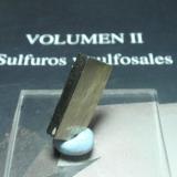 Pirita<br />Valdeperillo, Cornago, Comarca Arnedo, La Rioja, España<br />Peana de metacrilato de 4 x 4 cm<br /> (Autor: Ignacio)