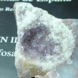 Cuarzo (variedad amatista)<br />Afloramientos de sílex, Los Pedreñales, Azaila, Comarca Bajo Martín, Teruel, Aragón, España<br />50x40 mm.<br /> (Autor: Ignacio)