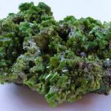 PiromorfitaEl Horcajo Mines, El Horcajo, Almodóvar del Campo, Comarca Campo de Calatrava, Ciudad Real, Castilla-La Mancha, SpainTamaño de la pieza 11,5 x 9,5 x 3 cm., cristales hasta 1 cm. (Autor: Nacho)