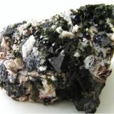 MagnetitaLa Judía Mine, Coto Real y La Judía, Burguillos del Cerro, Comarca Zafra-Río Bodión, Badajoz, Extremadura, Spain10x5,5x5 cm. octaedros hasta 1 cm (Autor: Nacho)