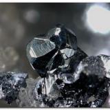 Stephanita (Estefanita)San Carlos Mine, Hiendelaencina, Comarca Serranía de Guadalajara, Guadalajara, Castilla-La Mancha, SpainGrupo de 2 mm. (Autor: Rafa Muñoz(mineralvarado))