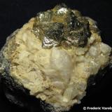 Pirita sobre calcita y galenaMas Corbera Mines, Riera de Corbera , Colera, Comarca Alt Empordà, Gerona / Girona, Catalonia / Catalunya, Spain6  x 5  cm (Autor: Frederic Varela)