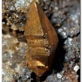 CobreMinas El Valle-Boinás, El Valle, Begega, Belmonte de Miranda, Comarca Oviedo, Principado de Asturias (Asturias), EspañaCristal 2 mm. (Autor: Rafa Muñoz(mineralvarado))
