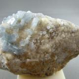 Celestite
Knobly Mountain, Mineral Co., West Virginia, USA
8.1cm x 5.4cm.
Former collections of Hugh A Ford and Larry Conklin with old labels
Photo: Bob Weaver (Author: Jordi Fabre)