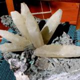 Calcite with about 8 kg, 30 cm X 30 cm X 38 cm, Rio Grande do Sul, Brazil. (Author: silvio steinhaus)