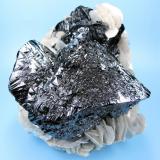 Cassiterite, muscovite
Mt Xuebaoding, Pingwu Co., Mianyang Prefecture, Sichuan Province, China
100 mm x 95 mm (Author: Carles Millan)