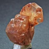 Aragonite. Minglanilla. Cuenca. Spain. 3 cm. (Author: nimfiara)