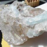 Beryl (aquamarine). La Osa Quarry. Valle de la Serena. Badajoz. Extremadura. Spain. Crystal 2 cm (Author: nimfiara)