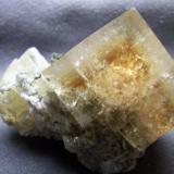 Fluorite with Calcite
from Clay Center,Ohio,USA
size:3.5cm X 4.0cm X 3.4cm (Author: pro_duo)