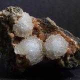 Natrolite on Gmelinite, Little Deer Park Quarry,Glenarm, Co Antrim, Northern Ireland, 30 x 20 mm (Author: nurbo)