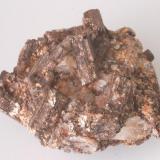 Clorita Pseudomórfica de Cordierita - Coll de la Boquera, Mont-ras, Baix Empordà, Girona, Catalunya, España
Medidas: 6,5x6x4 cms (Autor: Joan Martinez Bruguera)