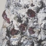 Granate en matriz (detalle de la pieza anterior) - El Hoyazo, Nijar, Almería, Andalucía, España
Medidas: 10x7x4 cms (Autor: Joan Martinez Bruguera)