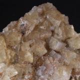 Fluorita (detalle) - Mines de Sant Marçal, Viladrau, Montseny, Osona, Girona, Catalunya, España
Medidas: 5,5x5x4 cms (Autor: Joan Martinez Bruguera)
