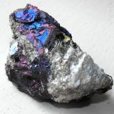 Covellite, Leonard Mine, Butte, Butte District, Silver Bow County, Montana, U.S.A. 5 x 5 x 5 cm. (Author: Lumaes)