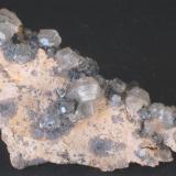Cerusita - Mibladen, Midelt, Khénifra-Melnès, Tafilalet, Marruecos
Medidas: 6,2x3,5x1,4 cms (Autor: Joan Martinez Bruguera)