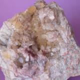 Fluorita, Cuarzo & Barita - Mines de Sant Marçal, Viladrau, Montseny, Osona, Girona, Catalunya, España
Medidas: 7 x 6,5 x 3 cms (Autor: Joan Martinez Bruguera)