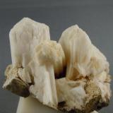 Stilbite
Bucoda, Washington
6.3cm x 5.0cm (Author: rweaver)