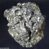EsfaleritaMinas de Mazarrasa, Zona minera Ándara, Camaleño, Comarca Liébana, Cantabria, España4,5 x 4 x 3 cm. (Autor: Frederic Varela)