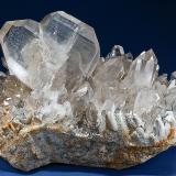 Quartz Cluster with a Japan Law Twin
PC Mine, Cataract District, Jefferson Co., Montana
Specimen size 12.9 x 7.5 cm (Author: am mizunaka)