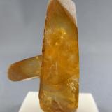 Barite
Elk Creek, Meade Co., South Dakota, USA
2.9 cm x 5.6 cm (Author: rweaver)