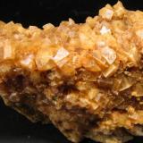 FluoritaMina San Antonio, Ulldemolins, Comarca Priorat, Tarragona, Cataluña / Catalunya, España6 x 3 x 2,5 cm. arista cristales 3 mm. (Autor: José Luis Zamora)