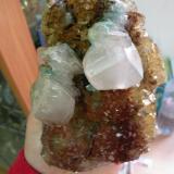 Calcite and Fluorite. Moscona Mine. Solís. Asturias. Spain. 11 x 7 cm.
Crystal size 3 cm (Author: nimfiara)