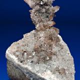 Quartz, Calcite, and Hematite
Roncari quarry East Granby, Hartford Co., Connecticut
Specimen size 14 x 10 x 9 cm. (Author: am mizunaka)