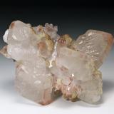 Calcite, Quartz, and Prehnite
Roncari quarry, East Granby, Hartford Co., Connecticut
Specimen size 7.2 x 4.7 x 4.5 cm. (Author: am mizunaka)