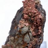 Cobre y Piromorfita - Minas del Horcajo - El Horcajo - Almodóvar del Campo - Valle de Alcudia - Ciudad Real - Castilla La Mancha - España - 5,3 x 4,1 x 2,6 (Autor: Martí Rafel)