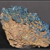 HEMATITES con irisaciones azules - Nickenich - Eifel - Alemania - 4.5cm x 6cm (Autor: Mijeño)