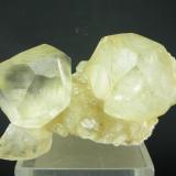 Calcita
Mina La Cuerre - Minas de La Florida - Sierra de Arnero - Valdáliga - Cantabria - España
10 x 8 cm - Cristal principal de 5.8 cm
Detalle (Autor: Diego Navarro)