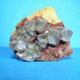 FluoritaMina Collada, Zona minera de La Collada, filón Collada, La Collada, Siero, Comarca Oviedo, Principado de Asturias (Asturias), España5,5 x 4,5cm. (El cristal mayor mide 1cm.) (Autor: Darío Menéndez)