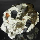 Spessartine with Schorl and Quartz on Albite
Little Three Mine, Ramona District, San Diego County, California, USA
160.0 x 113.0 x 70.0 mm (Author: GneissWare)