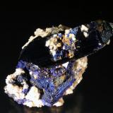 Azurita.
Mina Touissit, Oujda, Marruecos.
5,5x4x3 cm.
Cistal biterminado de 4,2 cm. sobre dolomita. Col. y foto Nacho Gaspar. (Autor: Nacho)