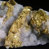 Oro Nativo s/Cuarzo.
Rosia Montana (ex-Verespatak), Alba, Transylvania, Rumanía.
7,1x3x1,5 cm.
Detalle pieza anterior. Col. y foto Nacho Gaspar. (Autor: Nacho)