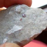 CinabrioMina El Entredicho, Almadenejos, Comarca Valle de Alcudia, Ciudad Real, Castilla-La Mancha, España0,3 cm. (Autor: javier ruiz martin)