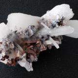 Hemimorphite
Ojuela Mine, Mapimi, México
7x3 cm. (Author: Enrique Llorens)